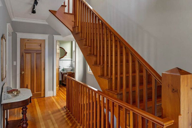33 East 6th Avenue - House - Main Street - Photo 10 of 17