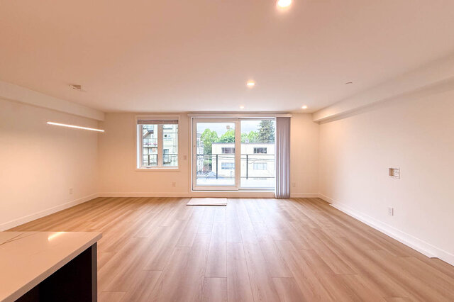 1955 West 1st. Ave. - Triplex - Kitsilano - Photo 6 of 42