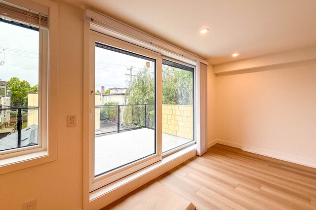 1955 West 1st. Ave. - Triplex - Kitsilano - Photo 8 of 42