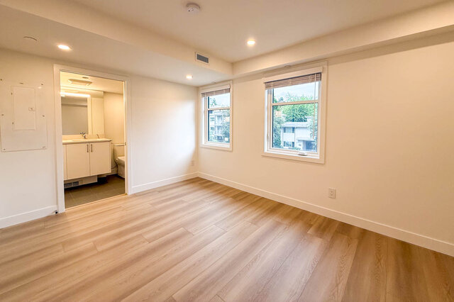 1955 West 1st. Ave. - Triplex - Kitsilano - Photo 20 of 42