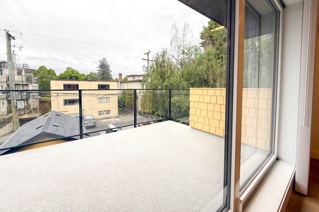 1955 West 1st. Ave. - Triplex - Kitsilano - Photo 34 of 42
