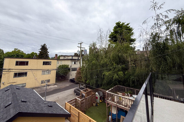 1955 West 1st. Ave. - Triplex - Kitsilano - Photo 40 of 42
