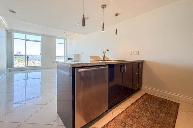 1103-172 Victory Ship Way - Condo - Lower Lonsdale - Photo 12 of 44