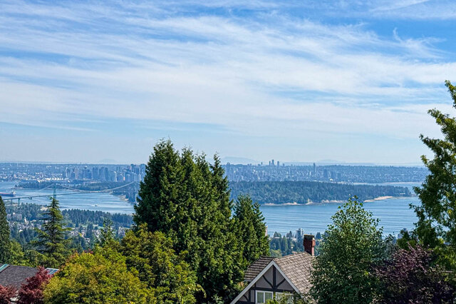 Property listing photo. - 2390 Westhill Drive, West Vancouver