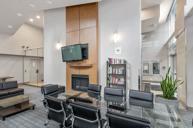 501-550 Taylor Street - Condo - Crosstown - Photo 11 of 19