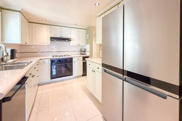. - 302-1520 Harwood Street, Vancouver Downtown