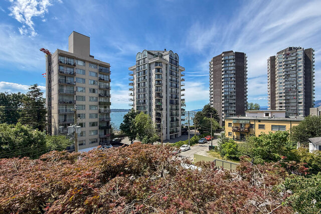 . - 302-1520 Harwood Street, Vancouver Downtown