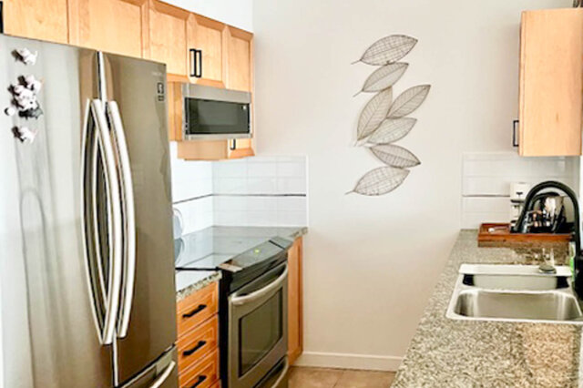 1805-4388 Buchanan Street - Condo - Brentwood - Photo 3 of 18