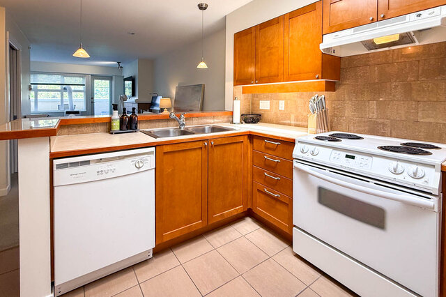 408-3580 West 41st Avenue - Condo - Southlands - Photo 6 of 31