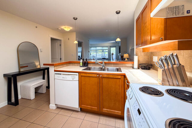 408-3580 West 41st Avenue - Condo - Southlands - Photo 7 of 31