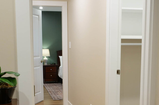Suite-1059 Tall Tree Lane - Suite in House - Edgemont - Photo 21 of 37