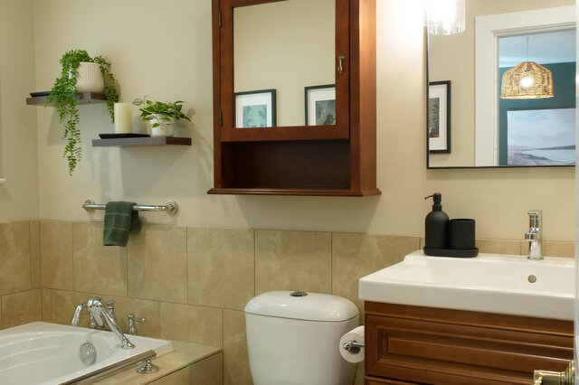 Suite-1059 Tall Tree Lane - Suite in House - Edgemont - Photo 28 of 37
