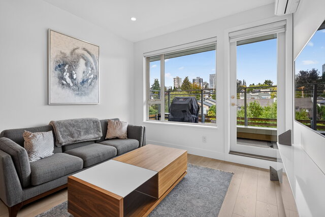 506-221 East 3rd Street - Condo - Lower Lonsdale - Photo 9 of 32