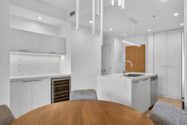506-221 East 3rd Street - Condo - Lower Lonsdale - Photo 14 of 32